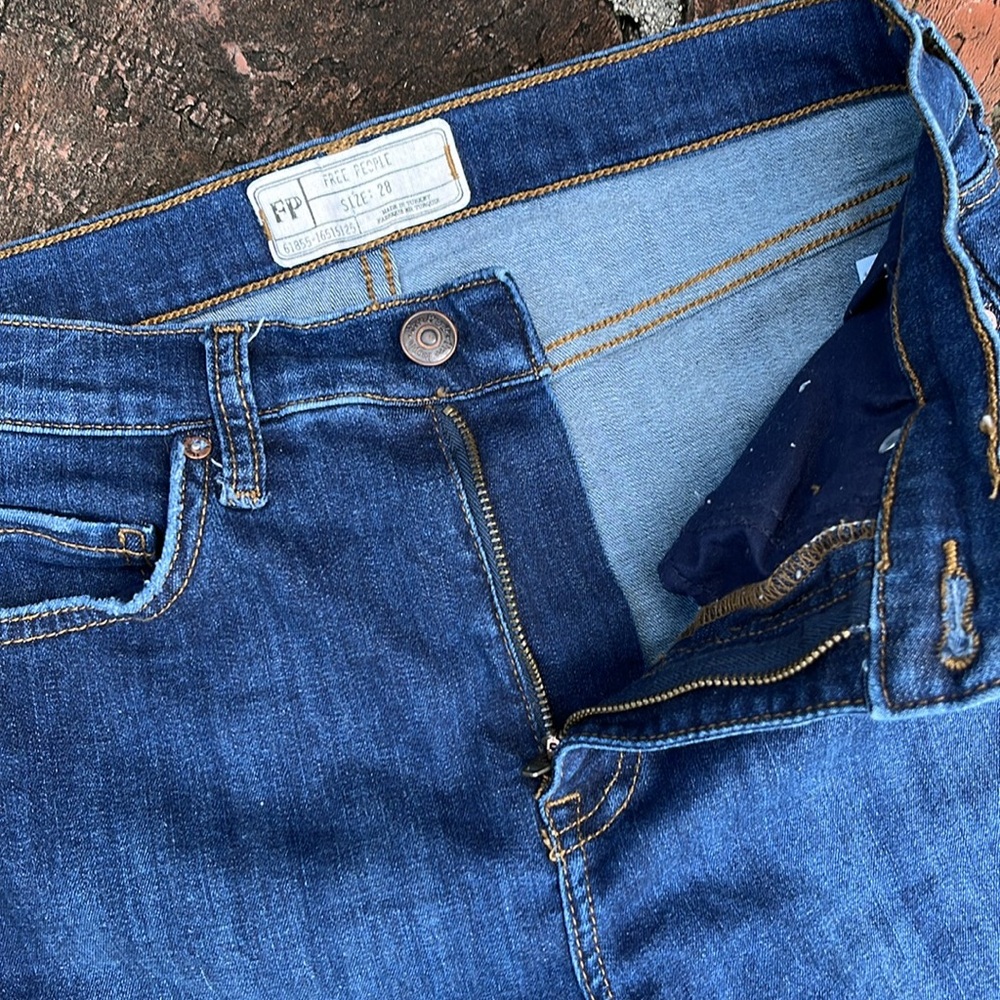 Free People Blue Distressed Skinny Jeans size 28 - Picture 3 of 7